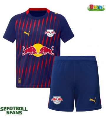 RB Leipzig Bortaställ Barn 2025-26 Kortärmad (+ Korta byxor)